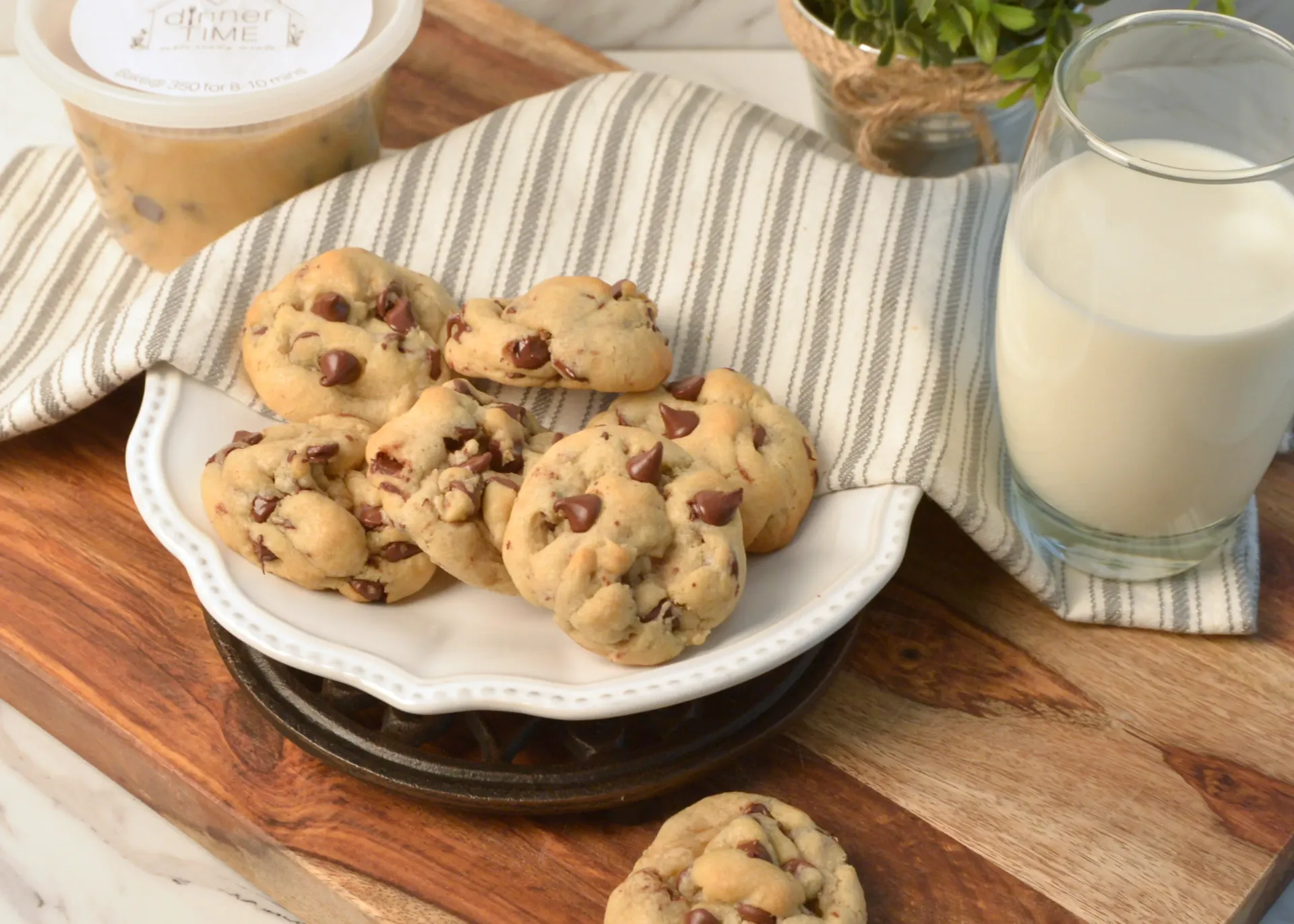 Cookies by the Dozen — Chocolate Chip